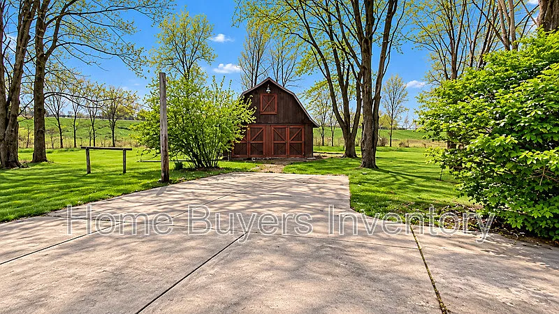 5 bed, 2.5 bath, 1980 sqft, $2,350 — Photo 4