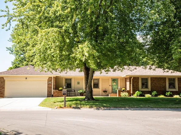4362 Southway Rd, Greenwood, IN 46142