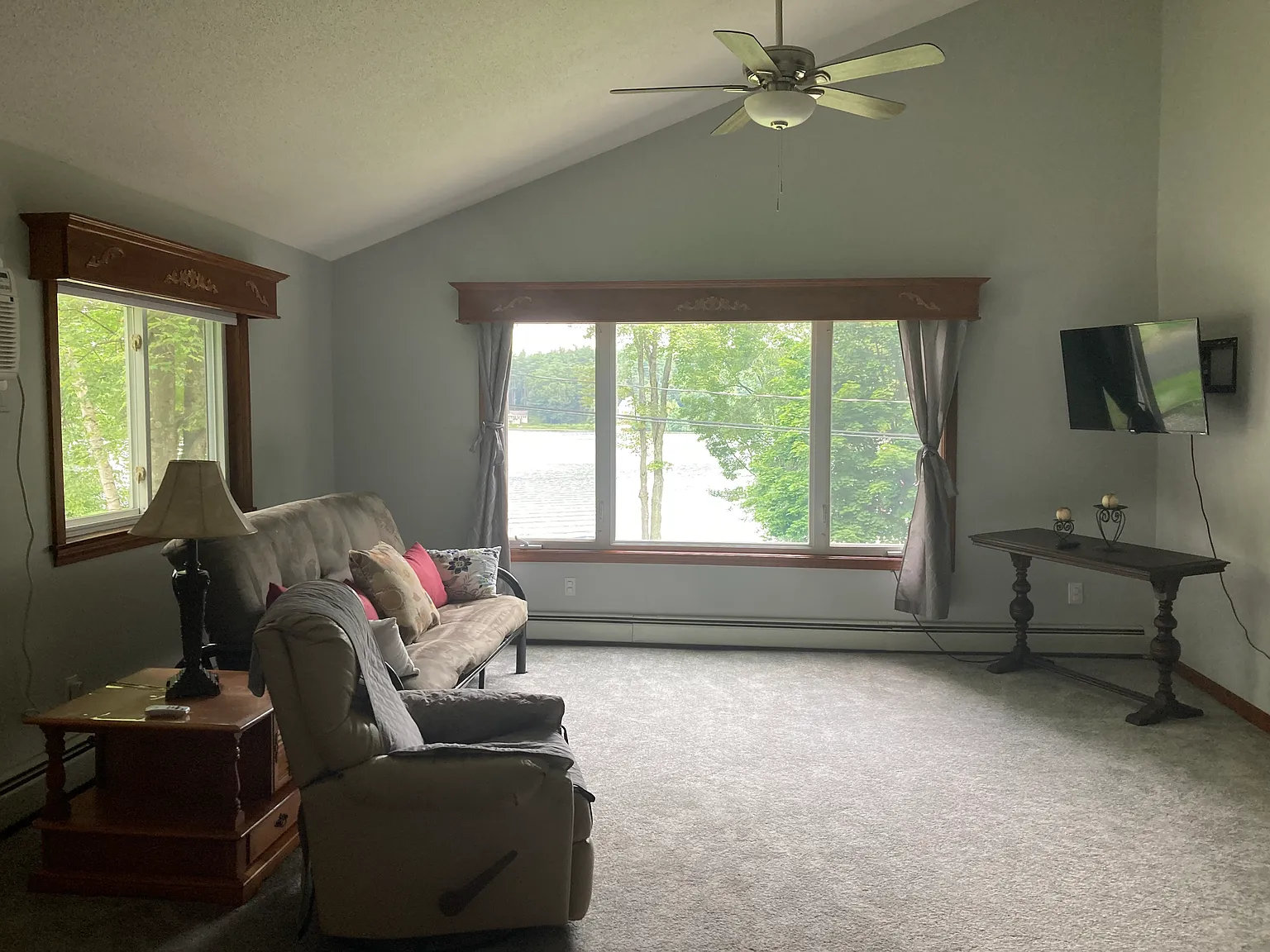 1 bed, 1100 sqft, $1,800 — Photo 2