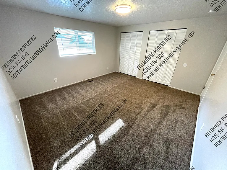 881 N 500 E — Photo 16