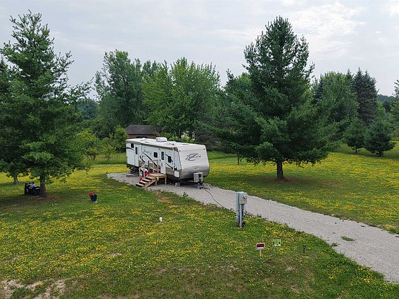 3rd image of 5445 Winchester Way