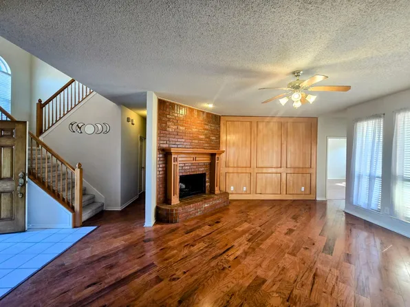 214 Glen Ridge Dr, Murphy, TX 75094