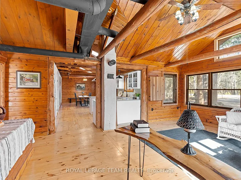 4265 Roger Stevens Dr — Photo 10