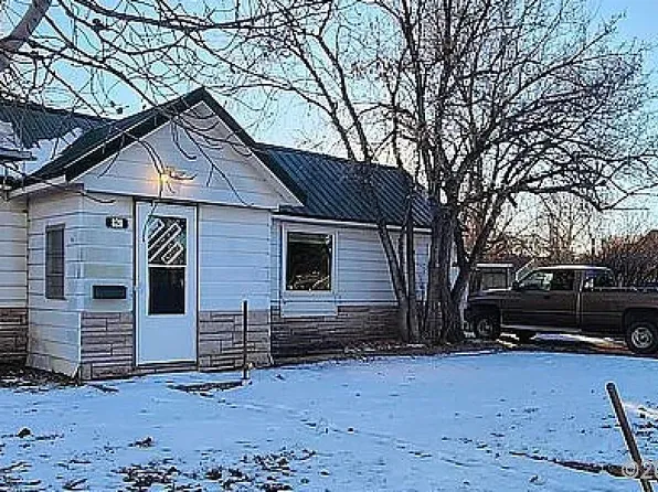 820 Canby St, Laramie, WY 82072