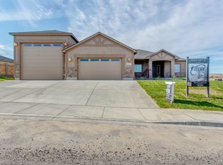 6801 Cyprus Loop, West Richland, WA