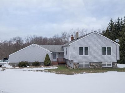 75 Lk Pochung Rd, Sussex, NJ, 07461