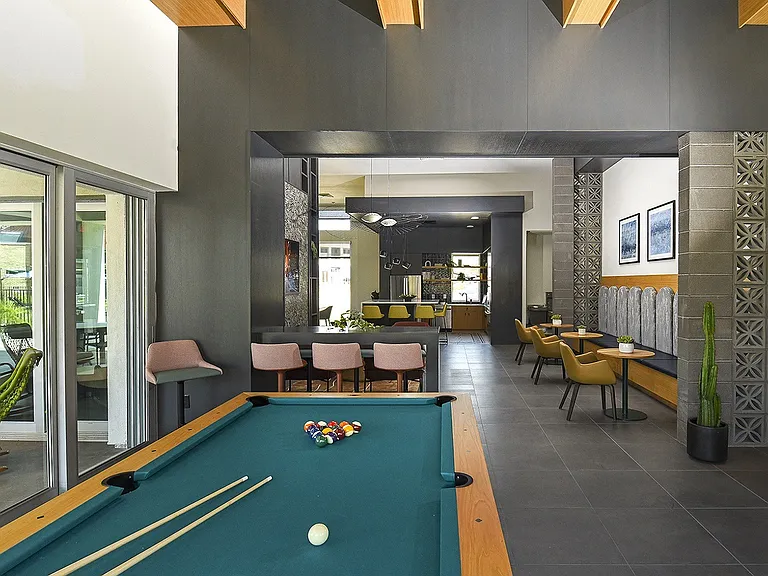 Aviara Flats — Photo 15