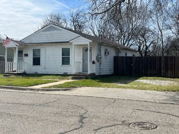 421 Herod St, Lewisville, TX 75057