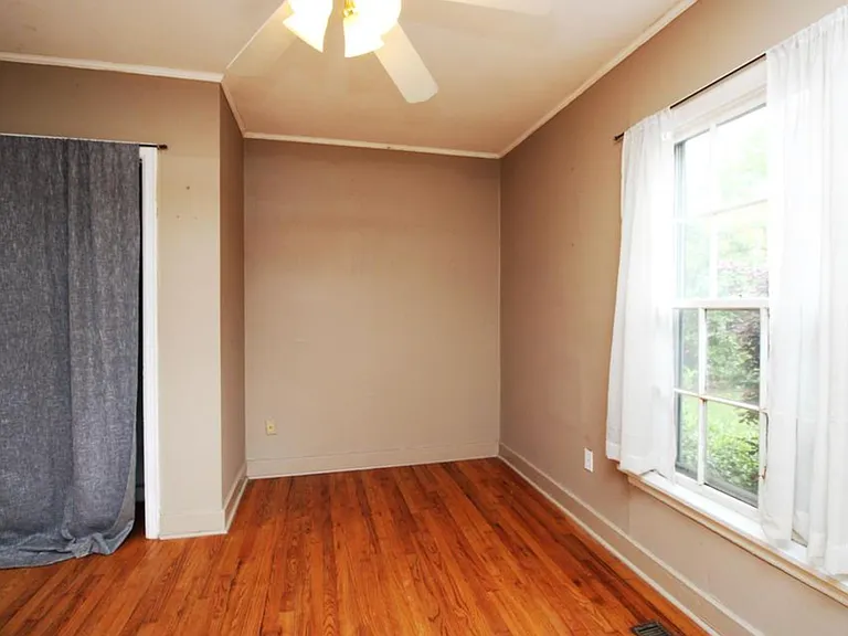 212 Goshen Ave — Photo 20