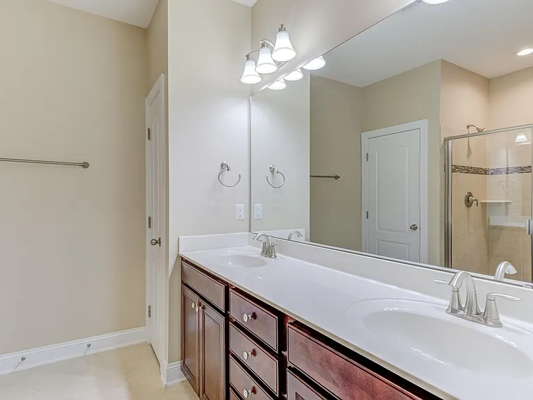 427 Alamosa Pl — Photo 29