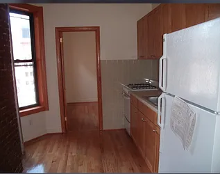 Rented by Warren T Real Estate Corp.