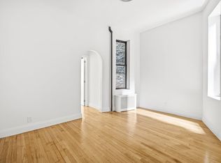 238 W 4th St APT 1A, New York, NY 10014