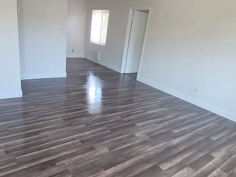 294 N Cherry St #A — Photo 11