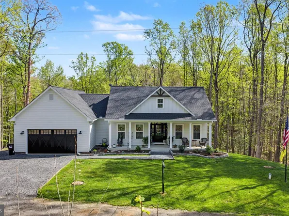 7021 Compass Ct, King George, VA 22485
