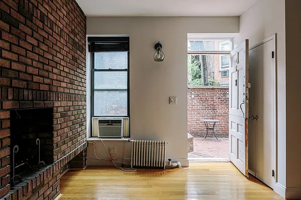 Rented by Sky Management | media 38