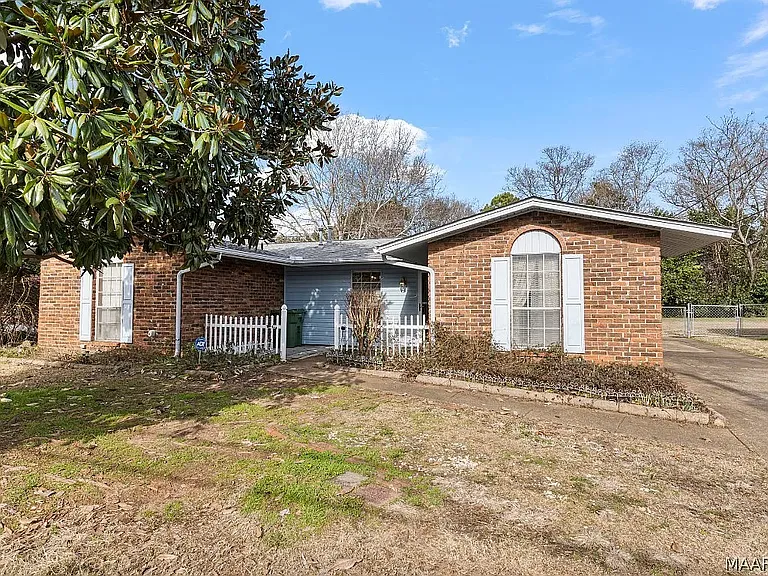 6205 Pinebrook Dr — Photo 1