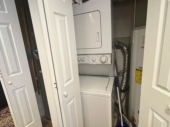 3rd image of 1612 W Beach Ave APT 1R
