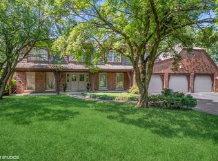 100 N Ridge Rd, Lake Forest, IL 60045