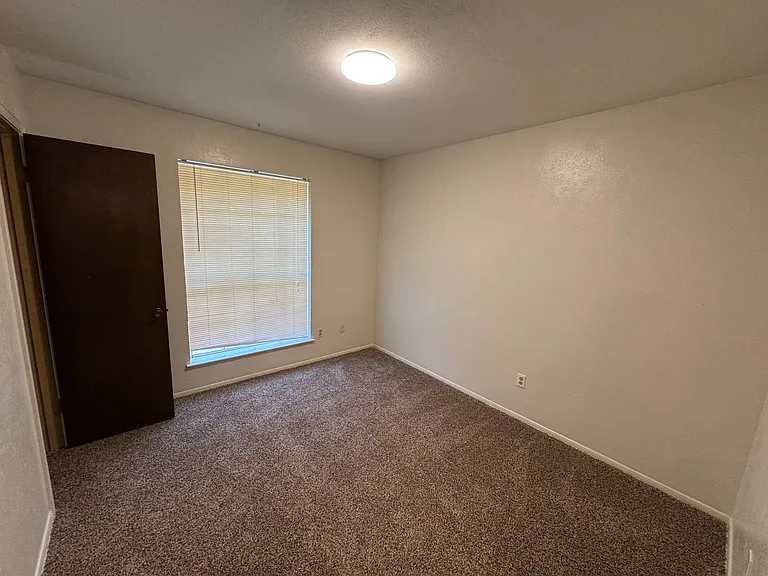 3011 Mackey Ln — Photo 10