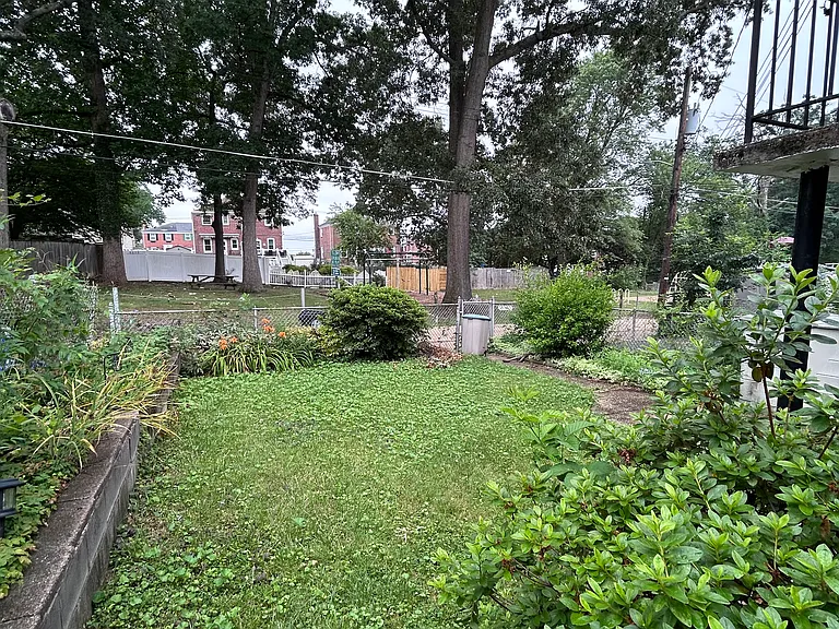8675 Oak Rd — Photo 36