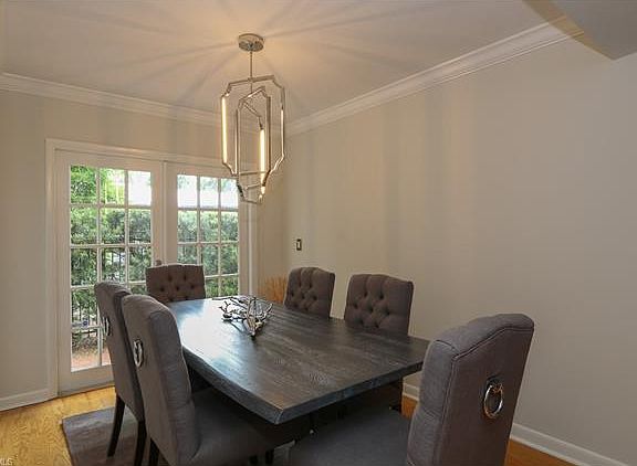 5th image of 1246 Canterbury Dr