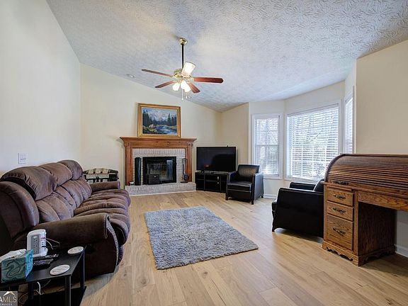 3rd image of 59 Poole Bridge Ct