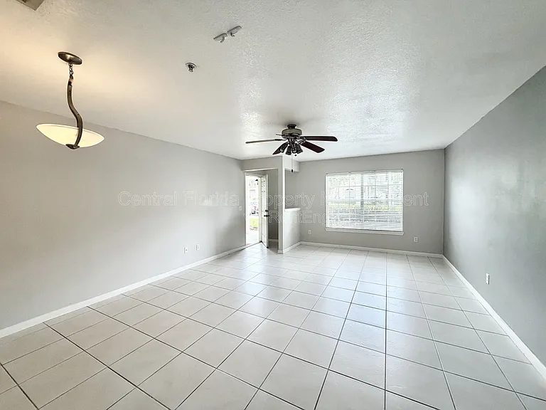 144 Reserve Cir #100 — Photo 2