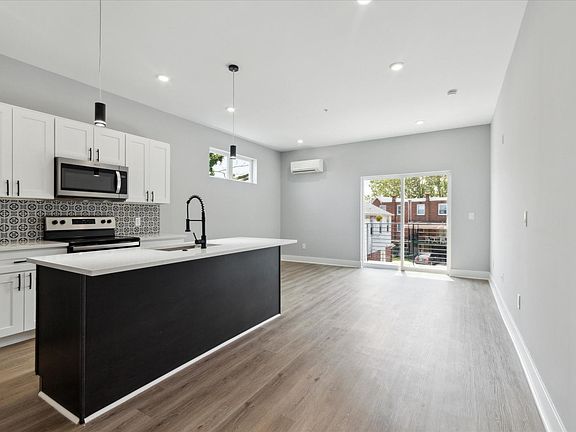 Kitchen/dining area
