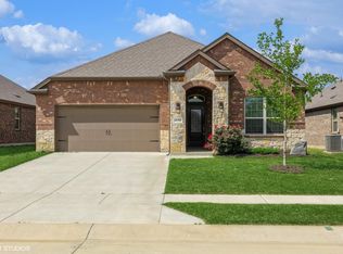 10709 Klondike Ln, Aubrey, TX 76227