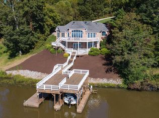 950 Cannons Ferry Rd, Bracey, VA 23919