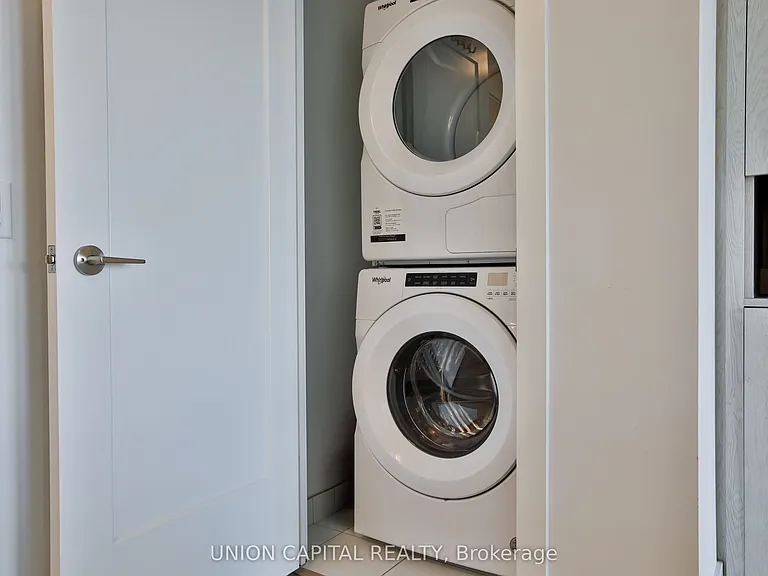480 Front St W #1505 — Photo 23
