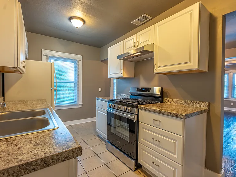 3312 1/2 Falligant Ave #B — Photo 14