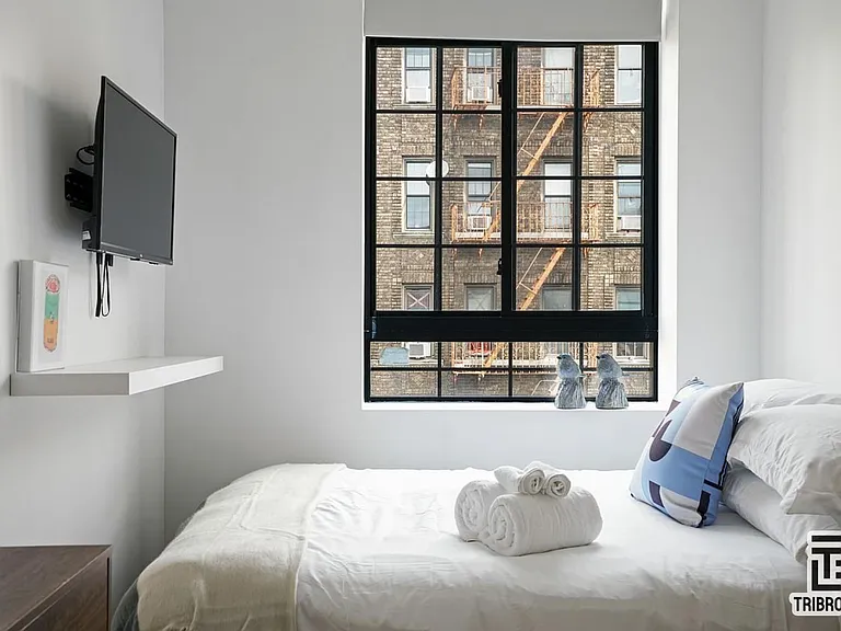 378 S 3rd St #2C — Photo 7