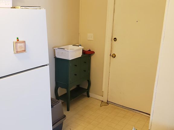 4th image of 510 W 4th Ave #1