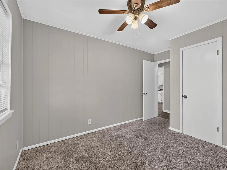 208 D St — Photo 13