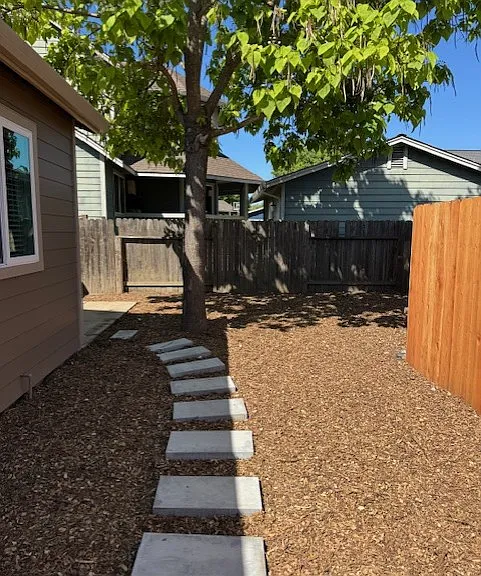 1637 D Street Aly — Photo 11