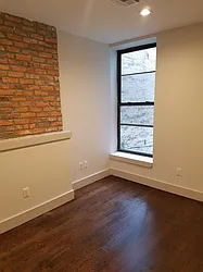 Rented by Space Link Realty