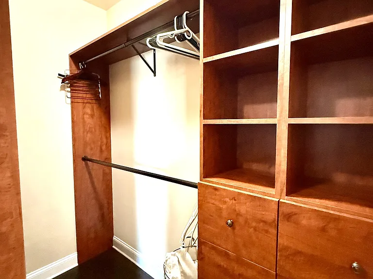 410 Lancaster Ave — Photo 28