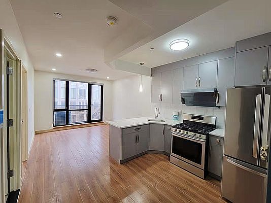 1st image of 42-22 Crescent St #7B