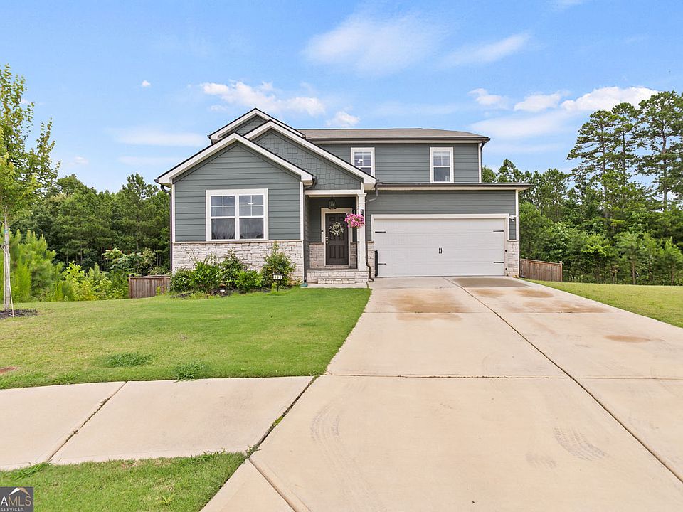 1st image of 301 Lookout Dr