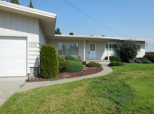 1379 Clements Cir, East Wenatchee, WA 98802