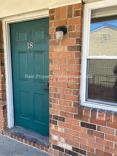 6255 Alexander St Photo 1