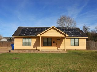 218 Hickory St, Sweeny, TX 77480