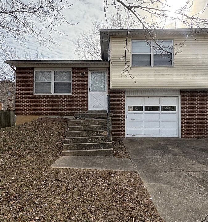 1st image of 2715 Themis St