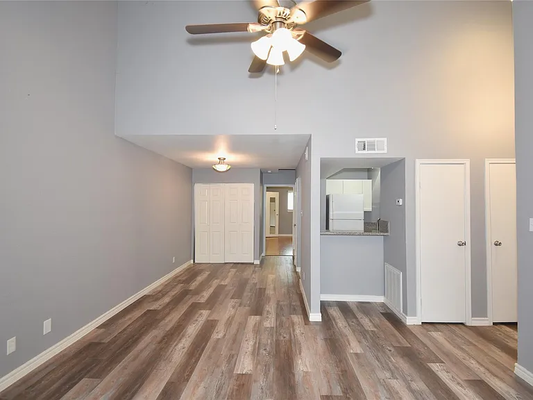 10811 Richmond Ave #76 — Photo 8