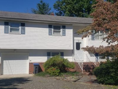 17 Sixth St, Flagtown, NJ, 08821