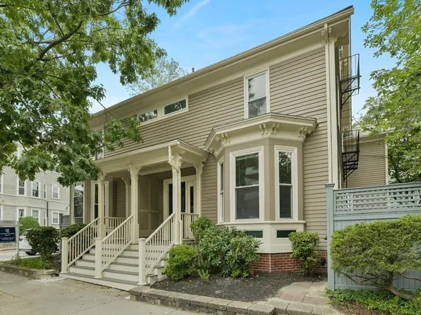 269 Mount Auburn St #269, Cambridge, MA 02138