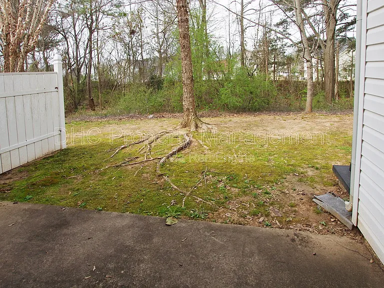 5625 Strathmoor Manor Cir — Photo 11