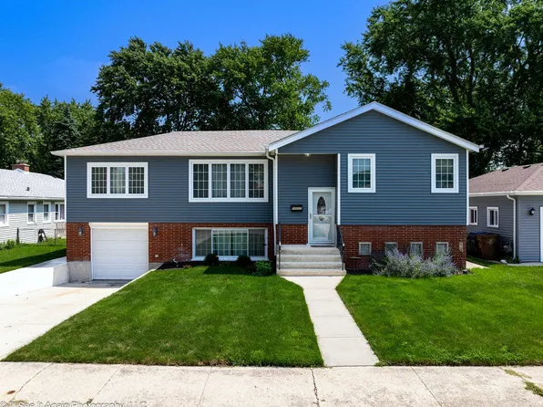 10007 S Kolin Ave, Oak Lawn, IL 60453
