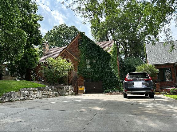 2nd image of 5631 Grant St